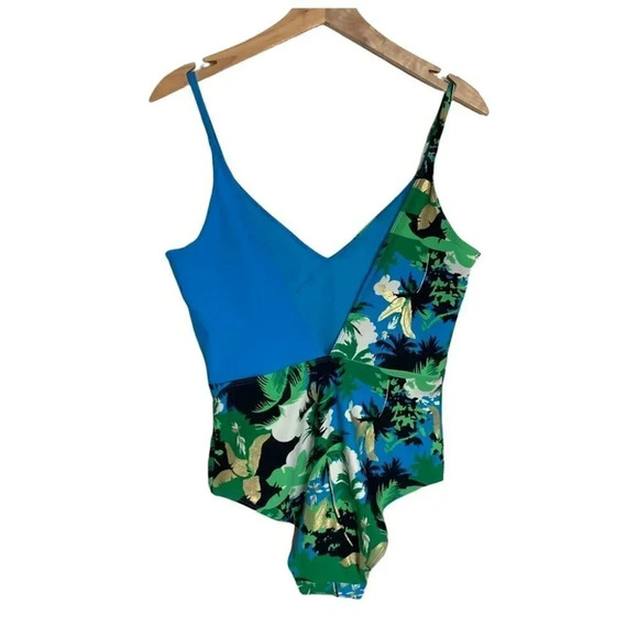 Aerie M blue floral‎ one piece bathing suit - Picture 4 of 7